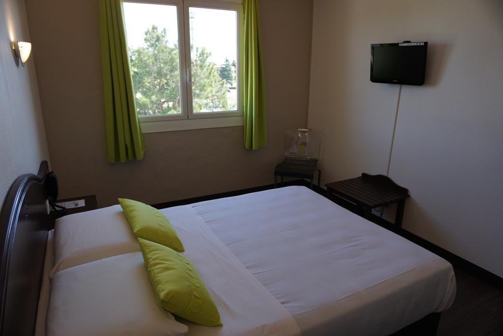 Hotel Le Neoulous Le Boulou Zewnętrze zdjęcie