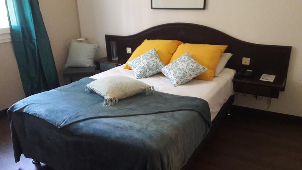 Hotel Le Neoulous Le Boulou Zewnętrze zdjęcie