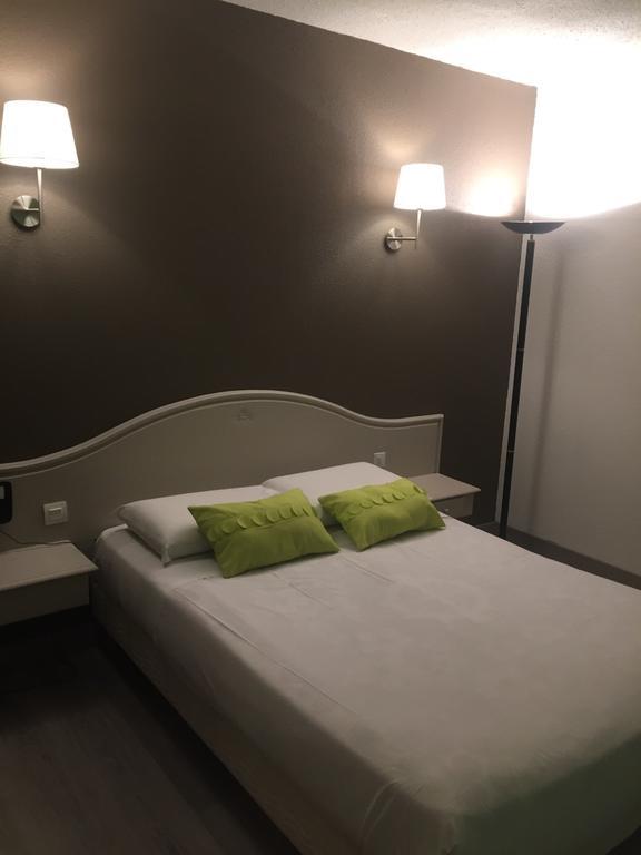 Hotel Le Neoulous Le Boulou Zewnętrze zdjęcie