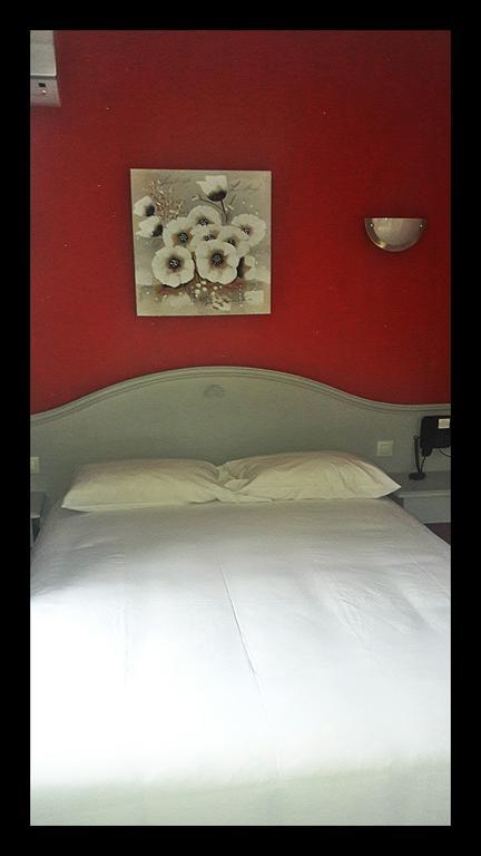 Hotel Le Neoulous Le Boulou Zewnętrze zdjęcie