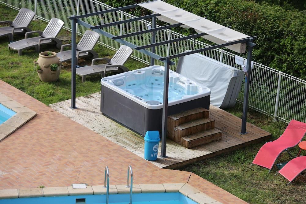 Hotel Le Neoulous Le Boulou Zewnętrze zdjęcie