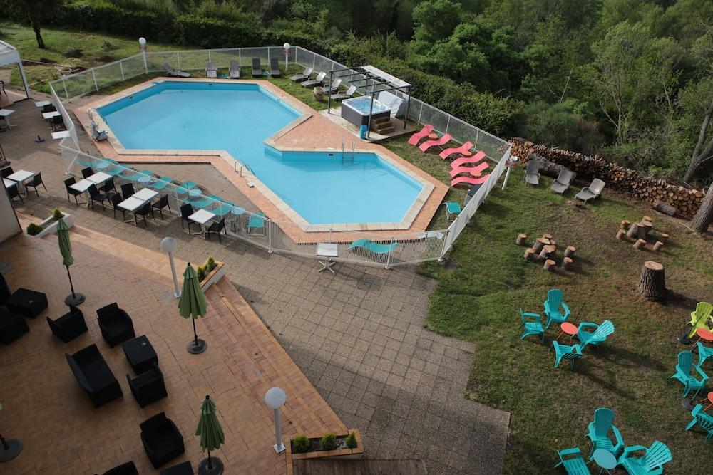 Hotel Le Neoulous Le Boulou Zewnętrze zdjęcie